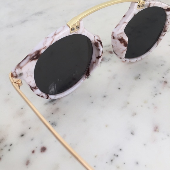 🆑 "Sienna" Sunglasses || White Marble & Silver - Picture 2 of 6